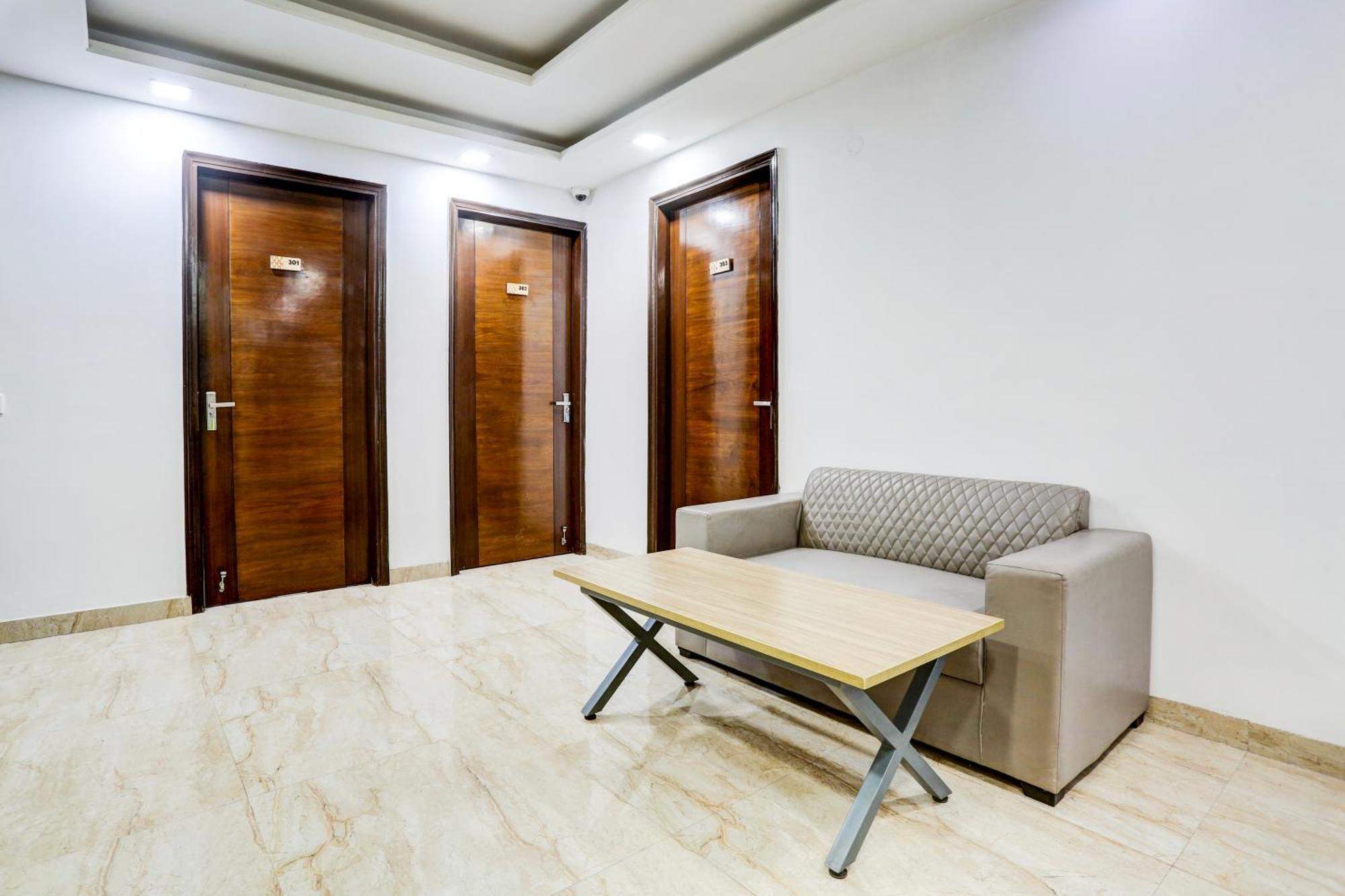 Hotel Greysky Medicity Gurgaon Exterior foto